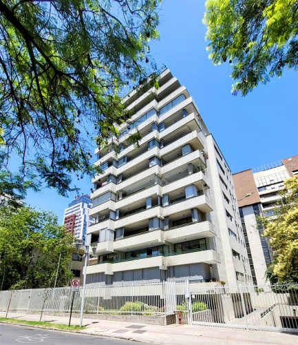 DEPARTAMENTO Plaza Perú / Isidora Goyenechea / El Golf