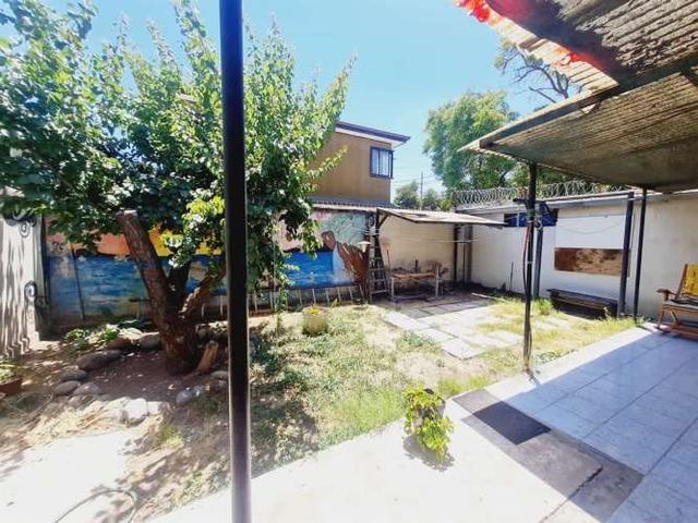 CASA Los Espinos / Catillo Urizar