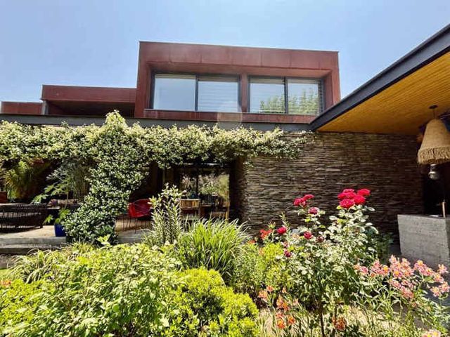 CASA Bernardo Larraín