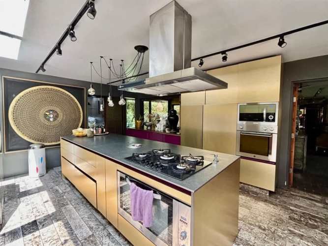 OTROS Bernardo Larraín