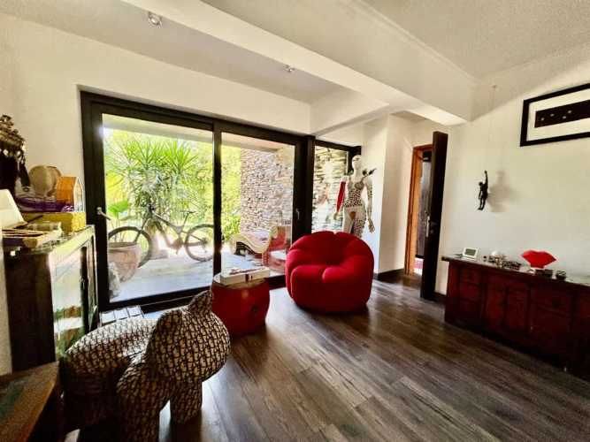 OTROS Bernardo Larraín