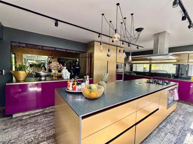 OTROS Bernardo Larraín