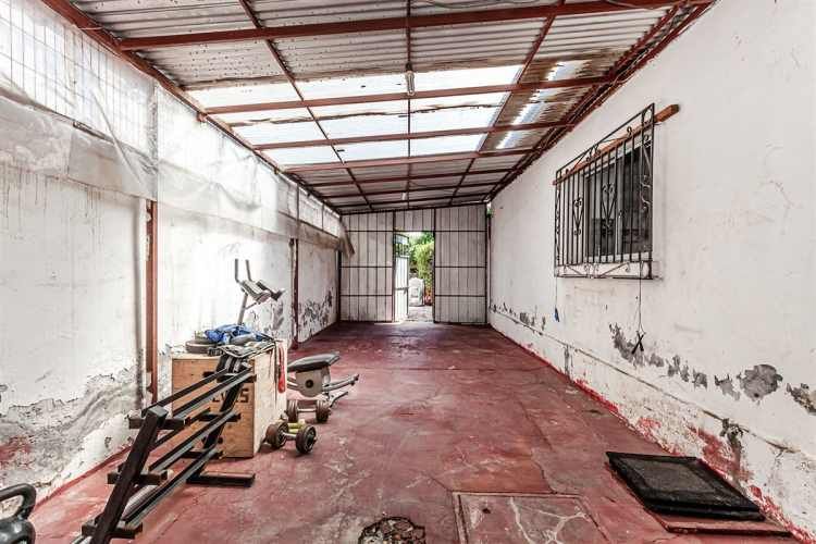 CASA Metro Ciudad del Niño / Octava Avenida