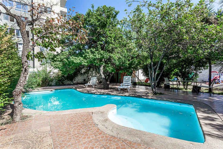 CASA Metro Ciudad del Niño / Octava Avenida