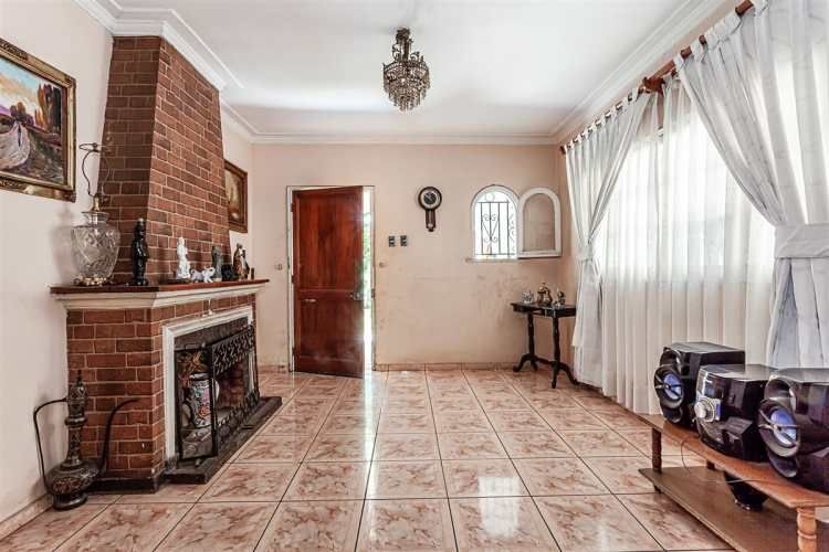 CASA Metro Ciudad del Niño / Octava Avenida