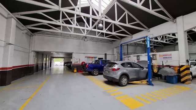 BODEGA Estación de Metro Parque O´Higgins / Av. Viel