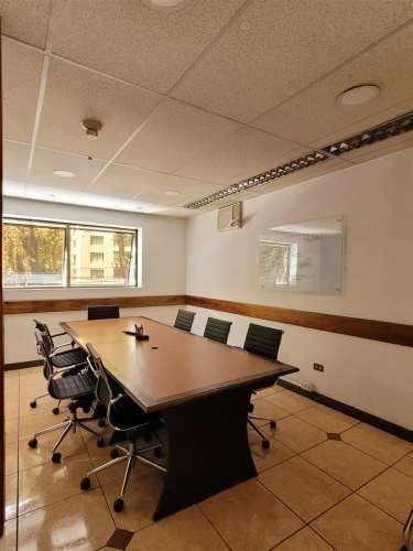 LOCAL COMERCIAL Lyon / Nueva Providencia / Metro Los Leones