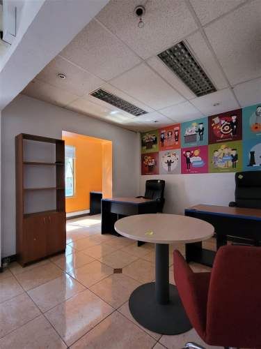 LOCAL COMERCIAL Lyon / Nueva Providencia / Metro Los Leones
