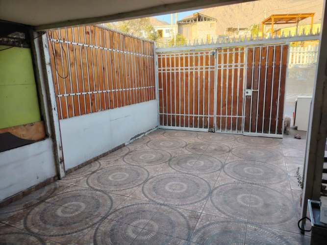 Casa con Local Comercial