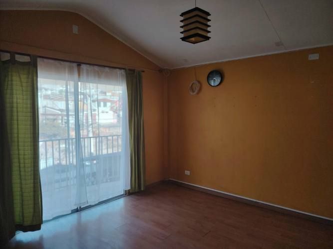 Casa con Local Comercial