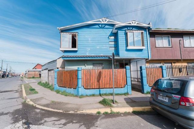  Casa en Venta – Coronel, Calle Laguna Carilauquén