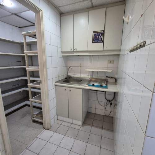 LOCAL COMERCIAL 1 SUR 948