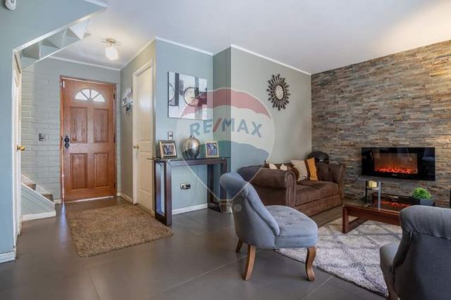 Amplia casa en puente alto