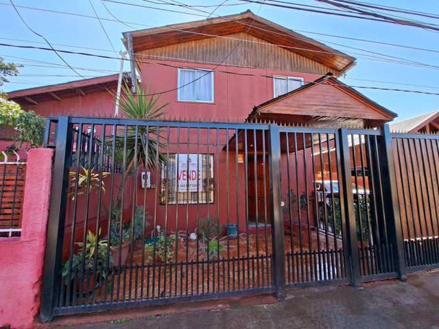 AMPLIA Y HERMOSA CASA  LO ESPEJO