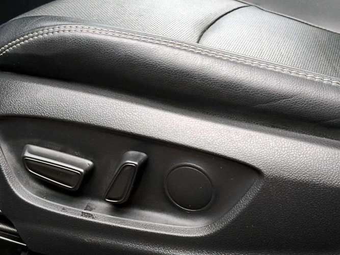 TOYOTA COROLLA CROSS 2024