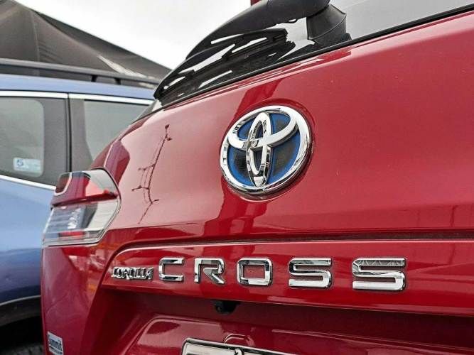 TOYOTA COROLLA CROSS 2024