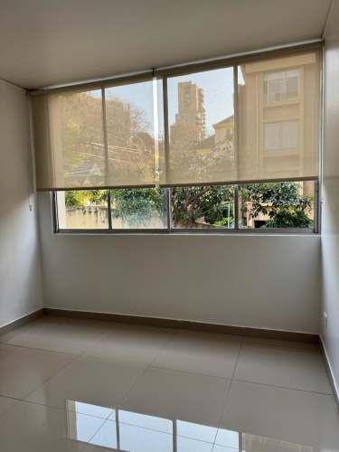 AMPLIO Y LUMINOSO DEPARTAMENTO A PASOS DE LA QUINTA VERGARA (PRIMER PISO) SIN COMISION