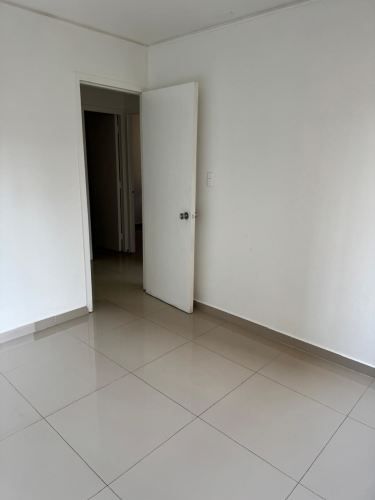 AMPLIO Y LUMINOSO DEPARTAMENTO A PASOS DE LA QUINTA VERGARA (PRIMER PISO) SIN COMISION