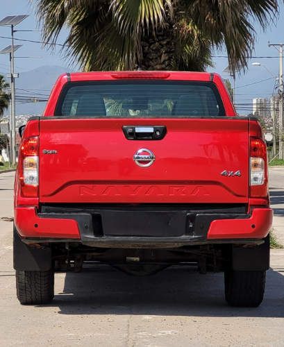 Nissan NAVARA XE MT 4x4 