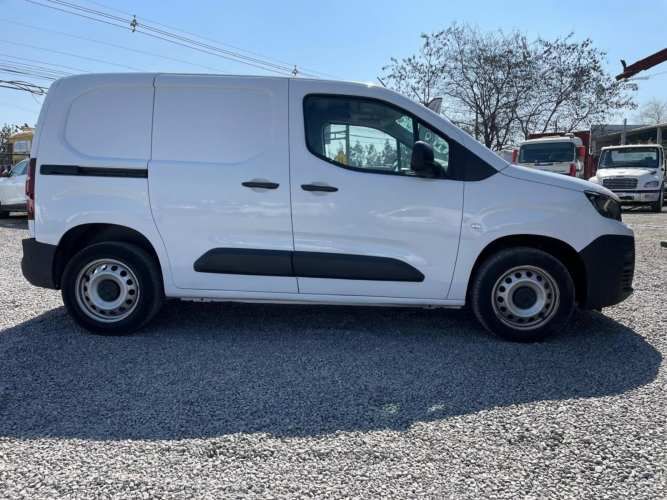 PEUGEOT PARTNER L1 1.5 DIESEL 2024