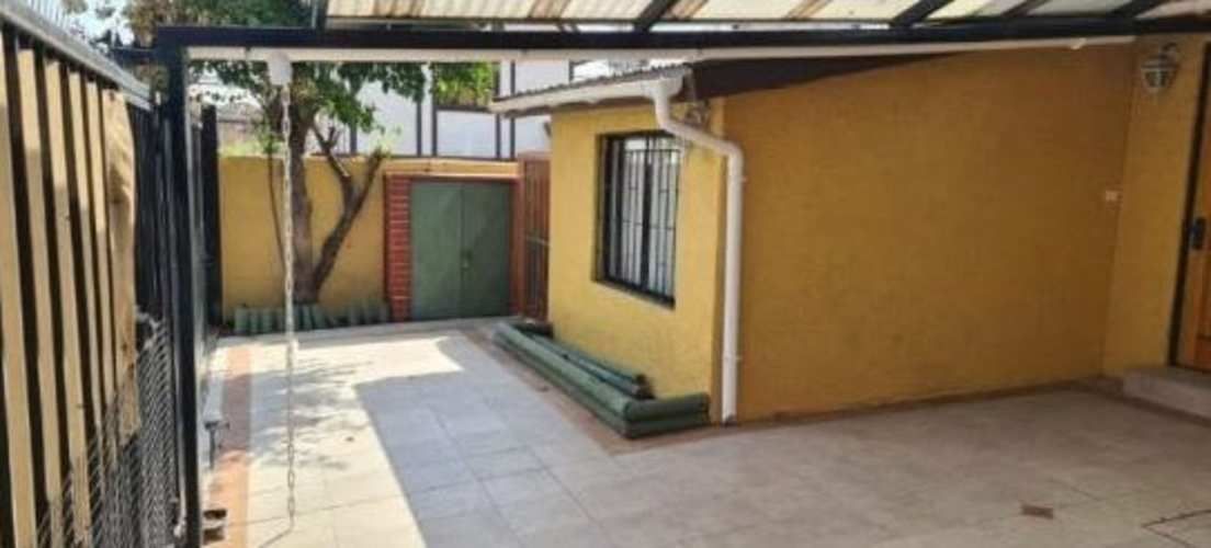 Excelente Propiedad, AISLADA, Bien Mantenida, Buen Sector FP