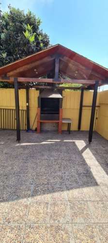 Excelente Propiedad, AISLADA, Bien Mantenida, Buen Sector FP