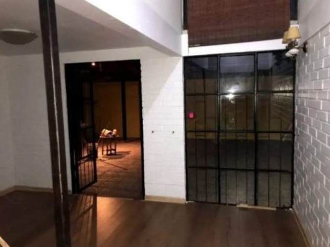 Excelente Propiedad, AISLADA, Bien Mantenida, Buen Sector FP