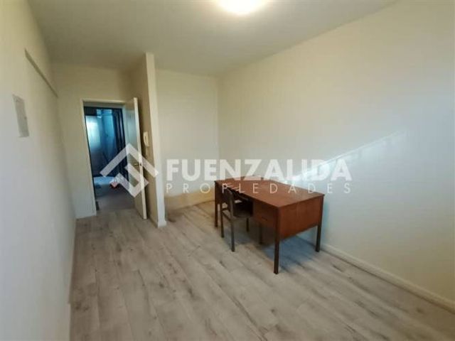 OFICINA Cercana avda los carreras