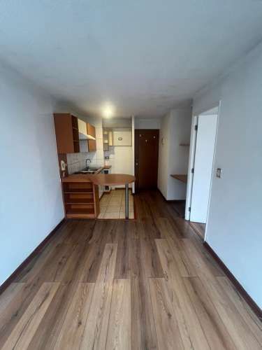 Arriendo Depto En San Martín 870, Santiago