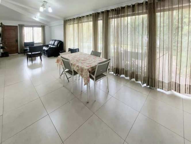 Casa METRO CASTILLO VELASCO - LA REINA