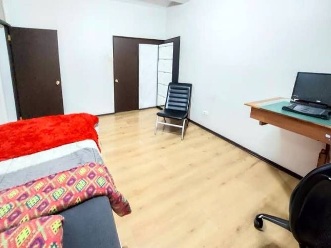 Casa METRO CASTILLO VELASCO - LA REINA