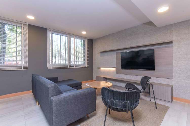 Av. Almte. Blanco En