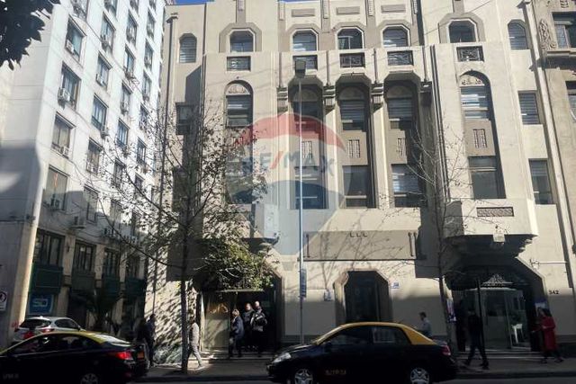 Edificio en el corazón de santiago centro