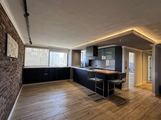 DEPARTAMENTO Sin deuda | Departamento totalmente remodelado | Estacionamiento y Bodega.