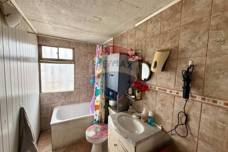 Casa en peñaflor: ¡comodidad e inversión ideal!