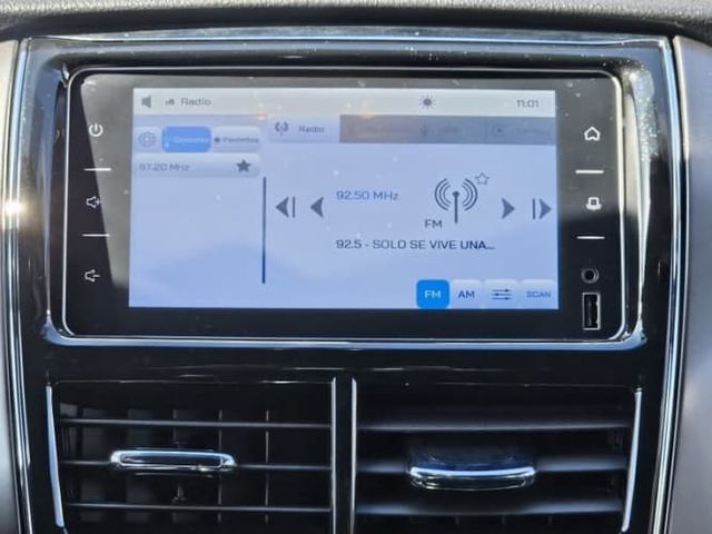 Toyota Yaris Hb 1.5 Mt 2025