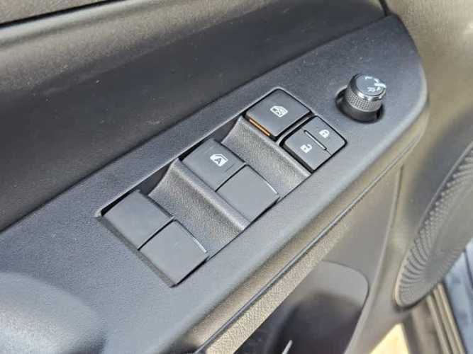 Toyota Yaris Hb 1.5 Mt 2025