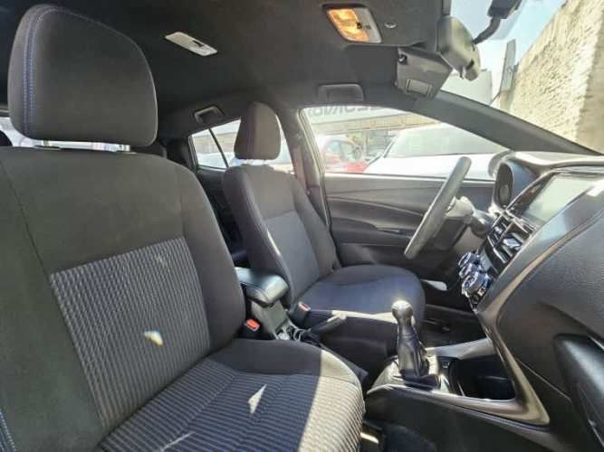 Toyota Yaris Hb 1.5 Mt 2025