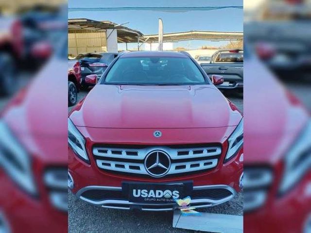 MERCEDES-BENZ GLA 200 2021