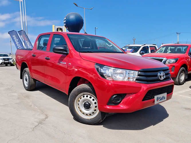 TOYOTA HILUX 2023