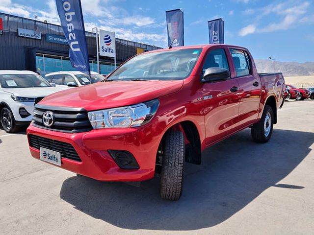 TOYOTA HILUX 2023