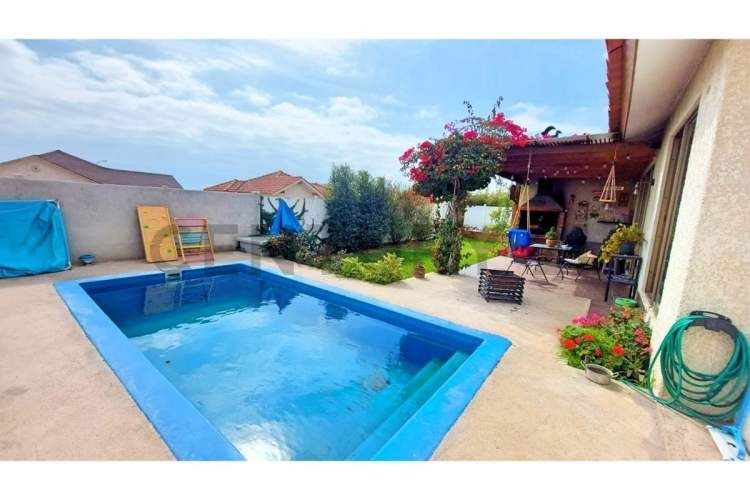 Se vende casa sector El Santuario de Peñuelas