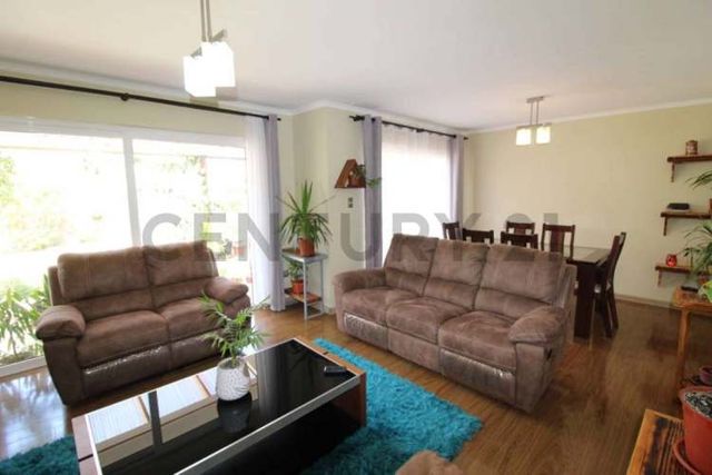 Se vende casa en sector El Rosario, Peñuelas