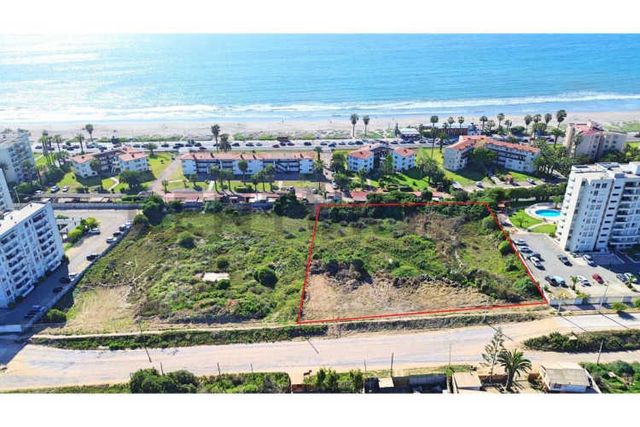 Terreno en venta  en segunda fila en La Serena