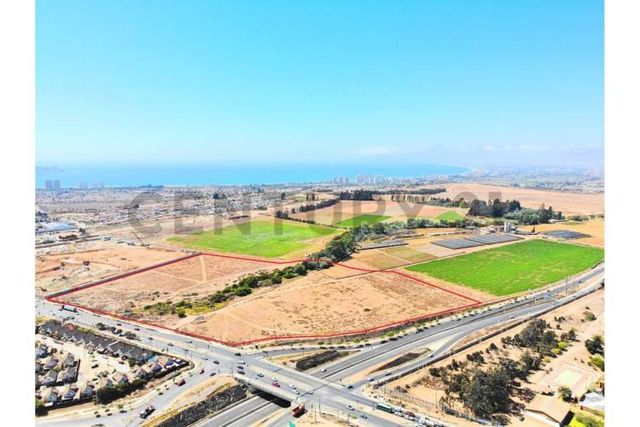 Se vende terreno de 8 Ha. En La Cantera, Coquimbo.