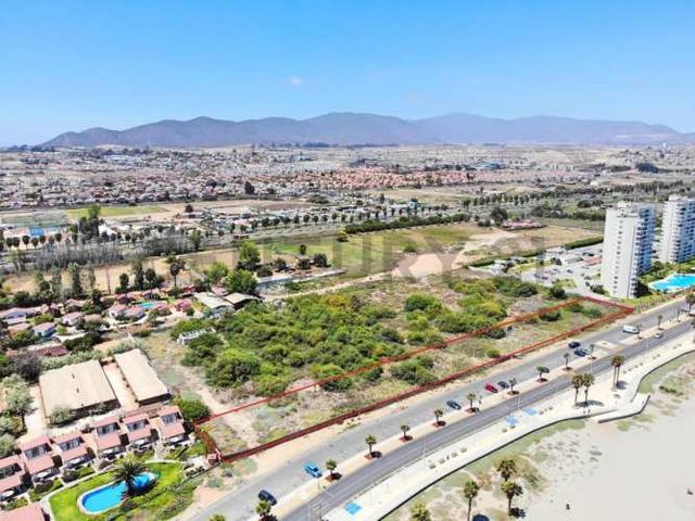 Se arrienda terreno frente al mar en Coquimbo