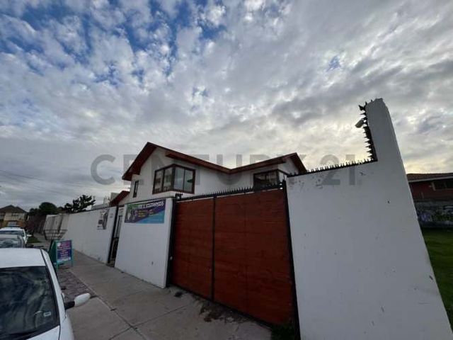 Vendo casa comercial San Joaquin
