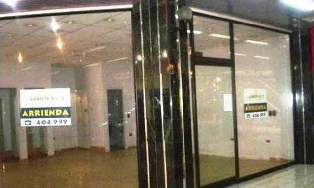 EXCELENTE Y AMPLIO LOCAL COMERCIAL MALL MIRAGE