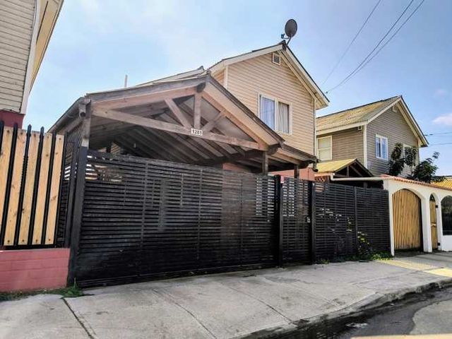 VENTA CASA  3 DORMITORIOS  3 BAÑOS  2 ESTACIONAMIENTOS  SECTOR PUNTA MIRA NORTE, COQUIMBO