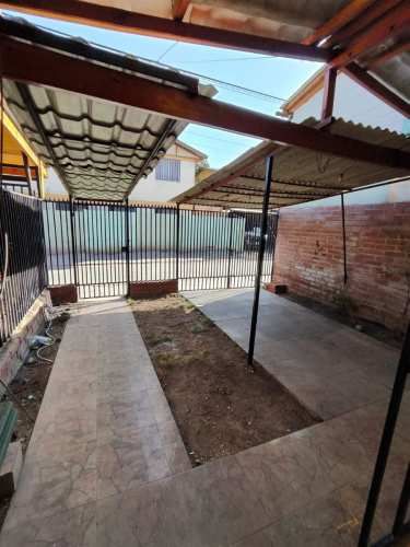 CASA Jose Riveros con Av Rosales